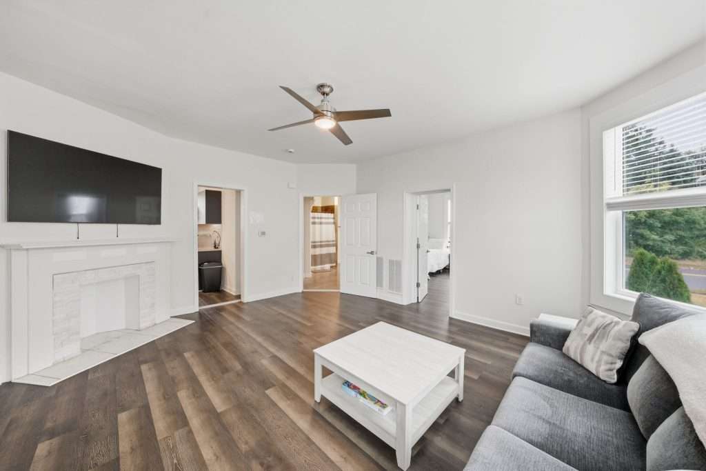 486-web-or-mls-428 E Union Ave, Bound Brook - Photo (23)